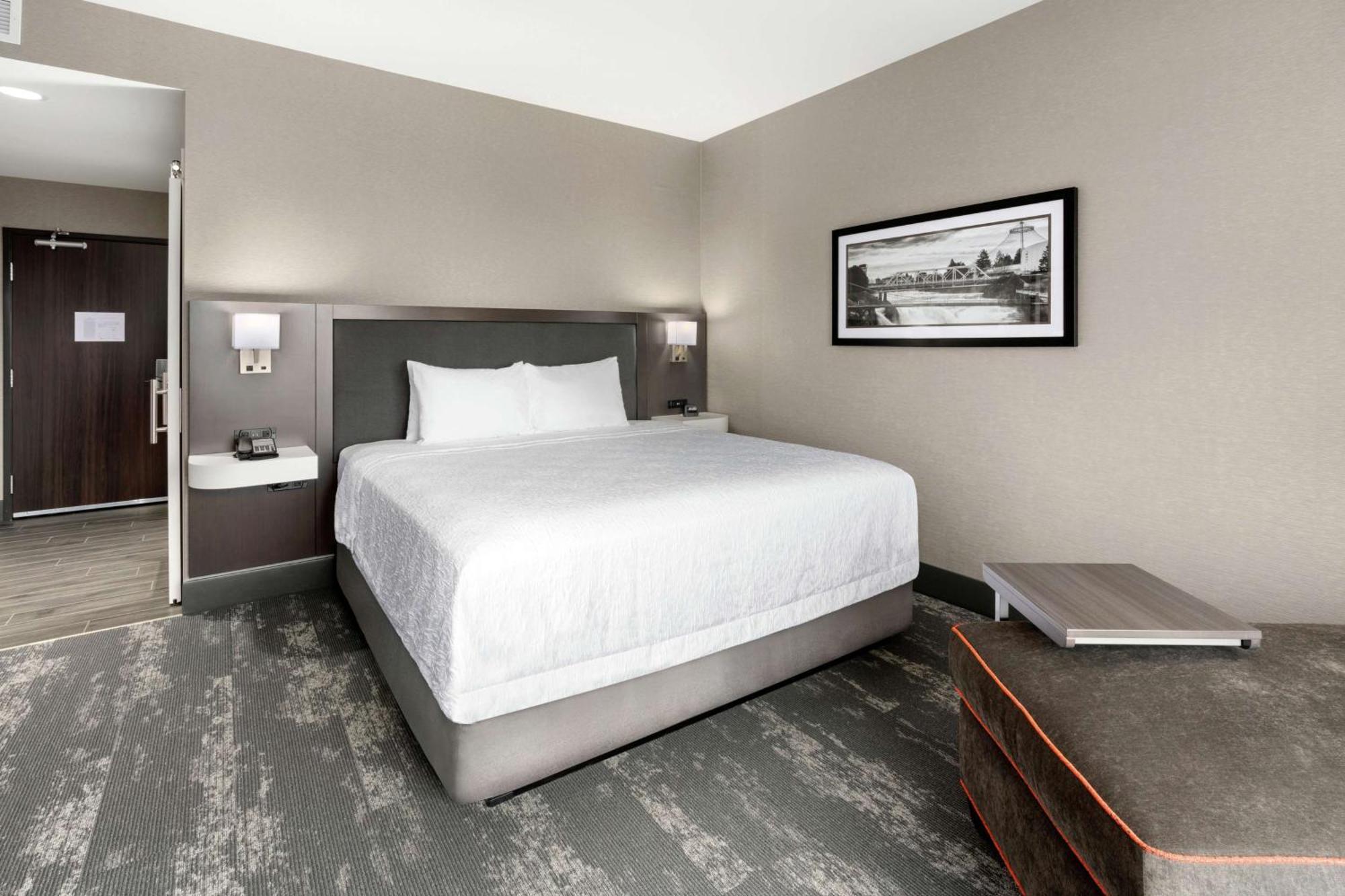 Hotel Hampton & Downtown-south