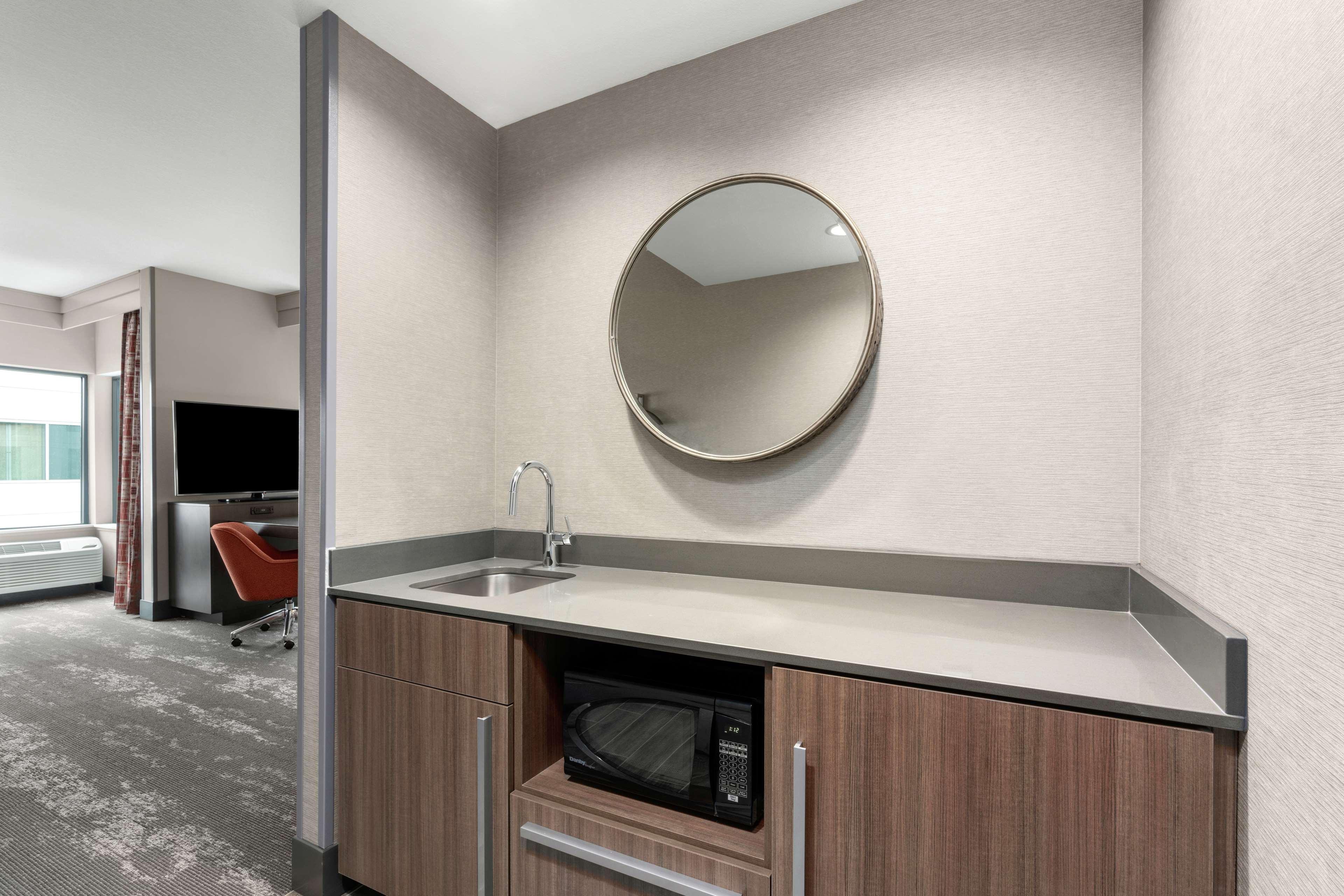 Hotel Hampton & Downtown-south 3*